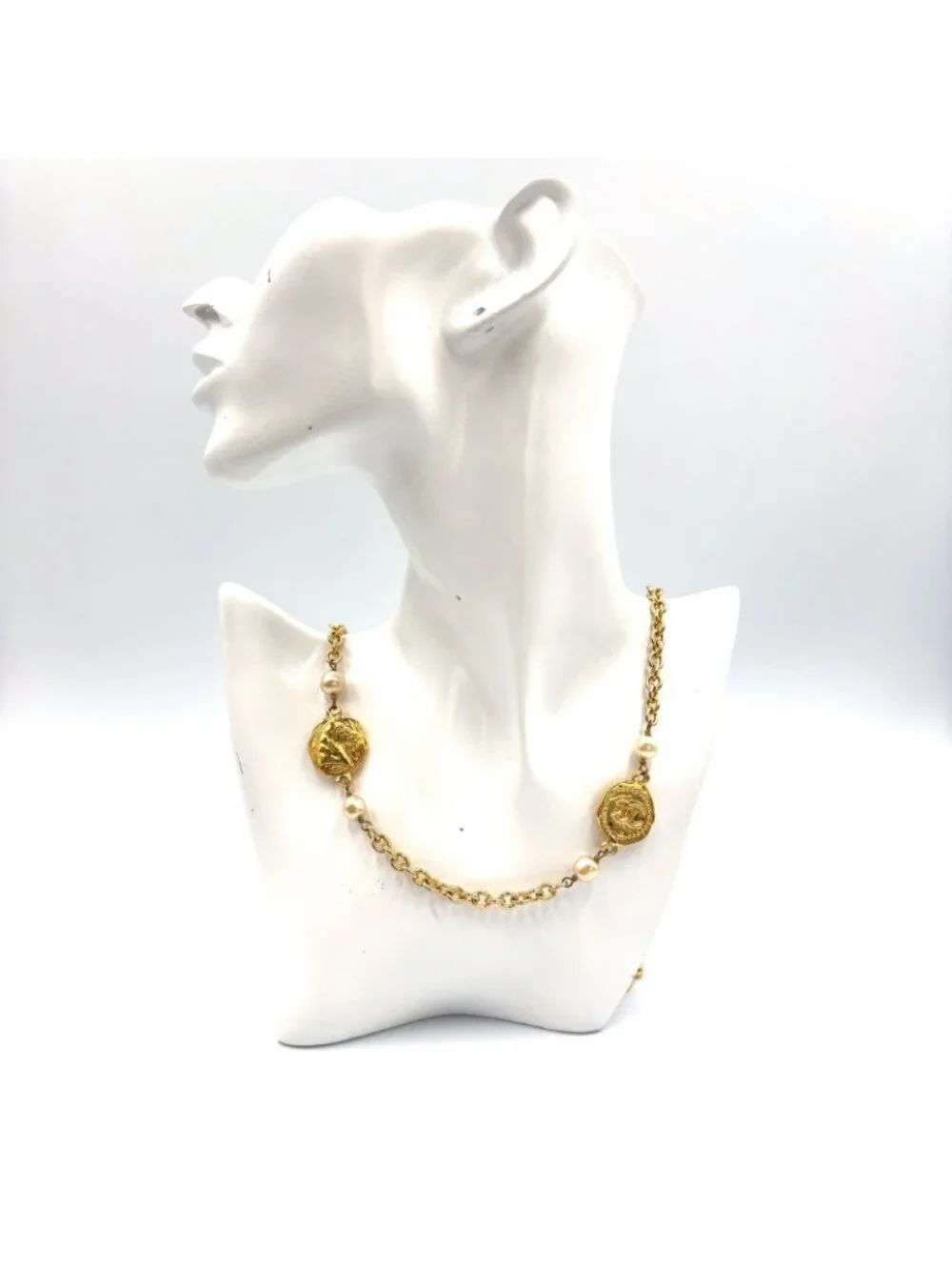 Chanel CC Logo Coin Motif Metal Faux Pearl Gold Necklace